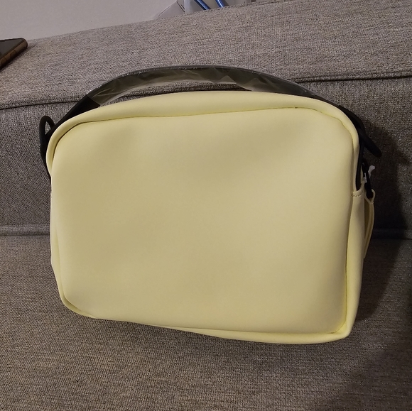 NWT rains straw color box bag - Picture 6 of 6